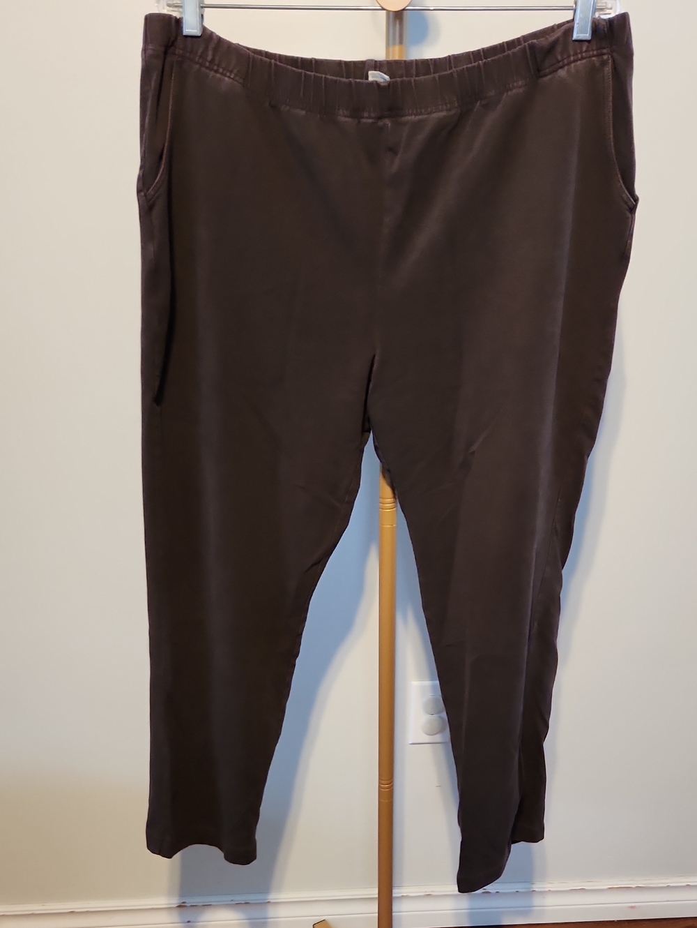 L.L. Bean Women's Elastic-Waist Pants - Dark Brown